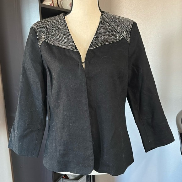 Chicos Women’s Size 1 Structured Chain Mail Detail Blazer Jacket - Picture 1 of 6